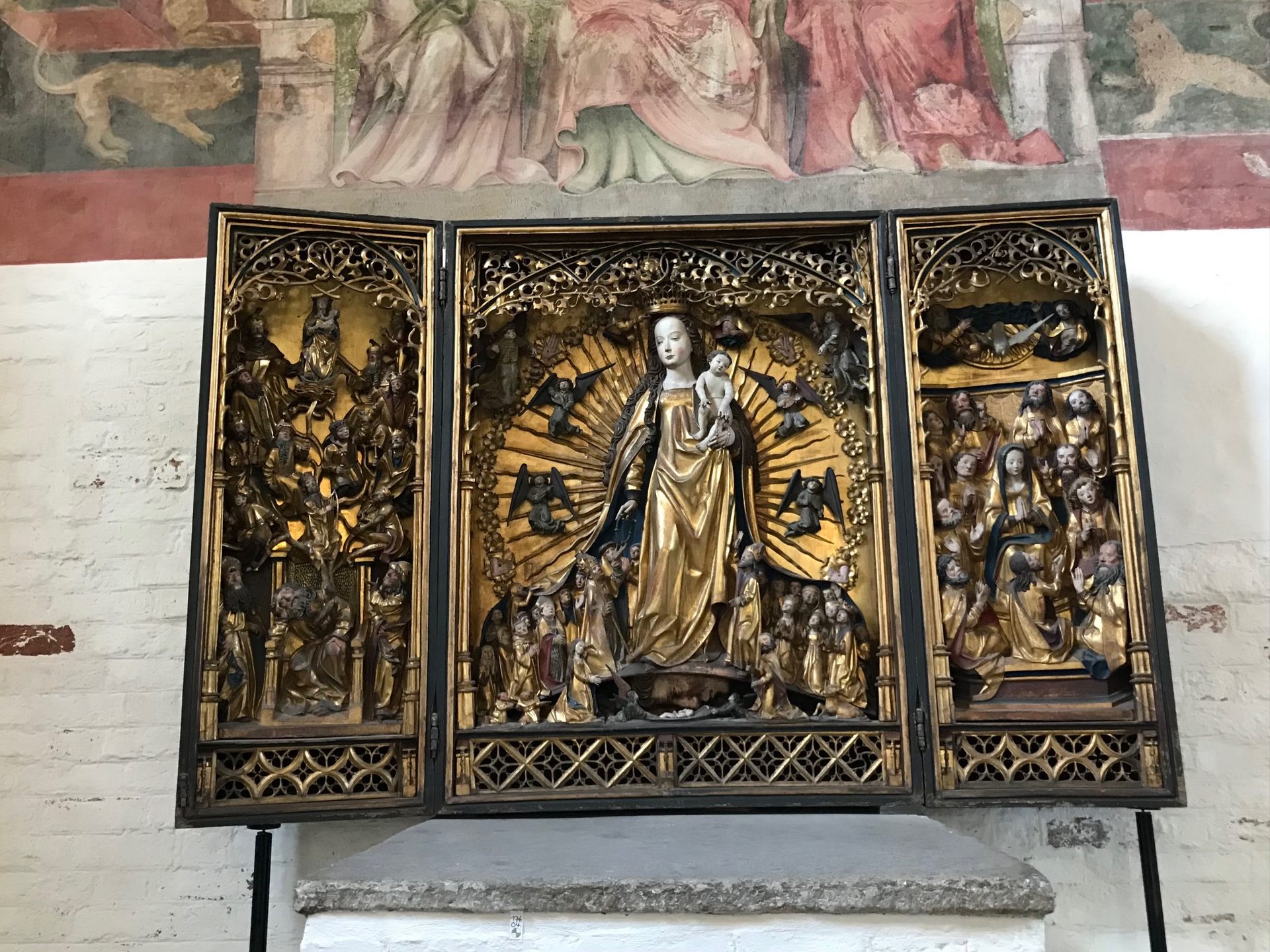 Heiligen Geist Hospital, Lubeck - 10 (Great Hall - Marienaltar).jpg